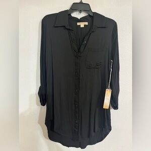 Green dragon, black beach, cover up front button-down shirt size S NWT